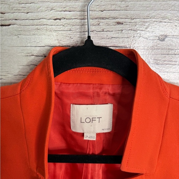 LOFT orange blazer size 2P - Picture 3 of 5